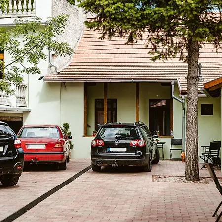 Sziklavendeghaz Appart hôtel