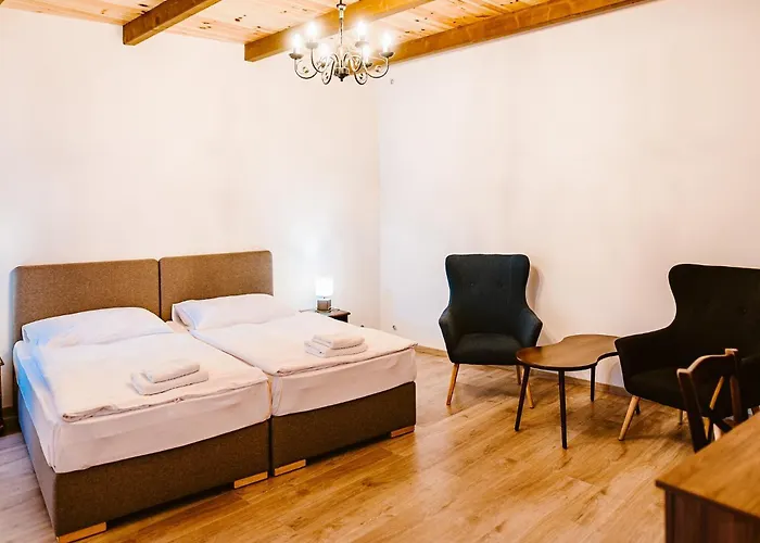 Sziklavendeghaz 3* Veszprém