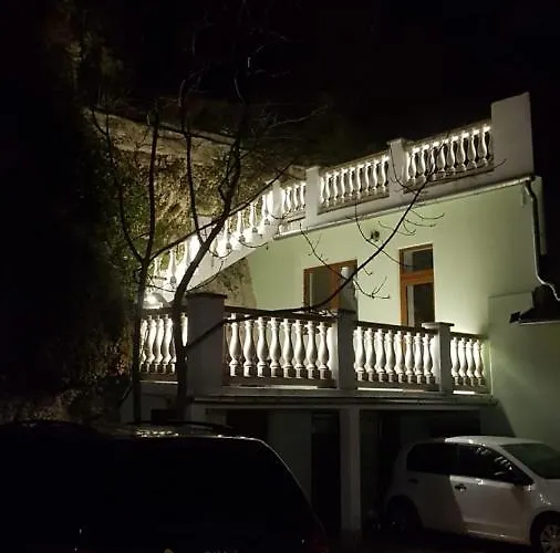 Sziklavendeghaz Aparthotel Veszprém