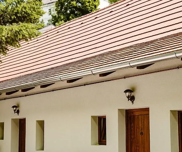 Sziklavendeghaz Aparthotel