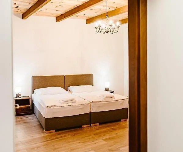 Sziklavendeghaz Aparthotel